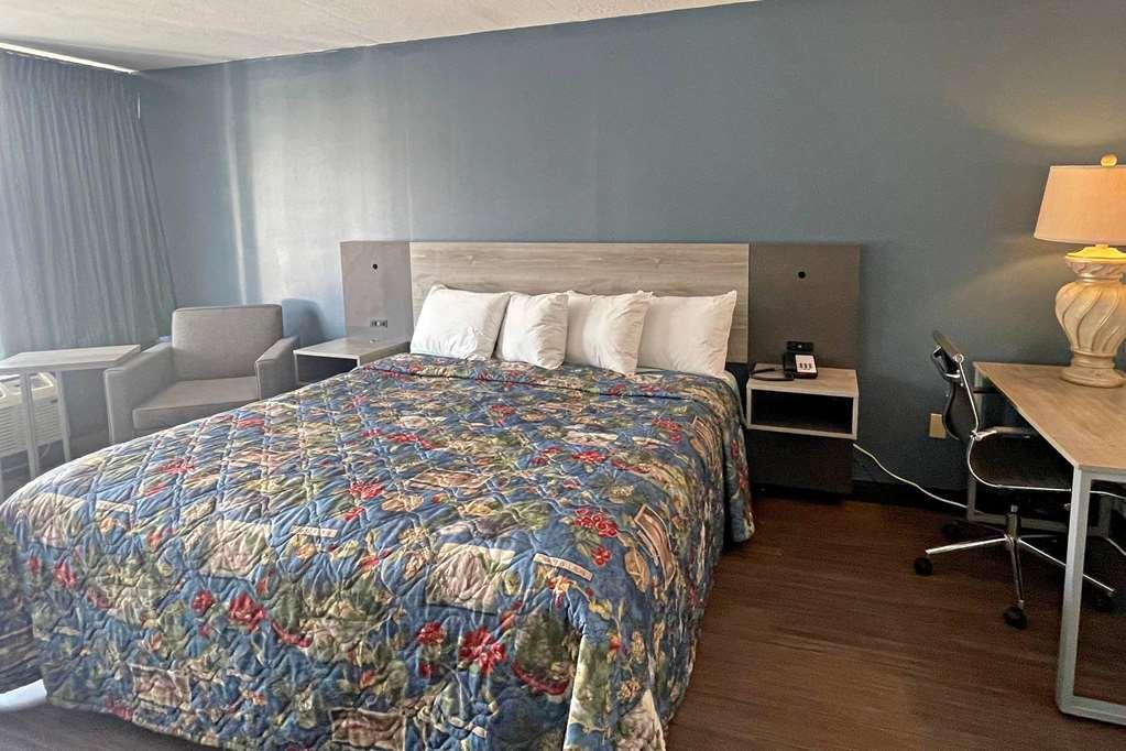 Travelodge By Wyndham Pigeon Forge Dollywood Lane Room photo
